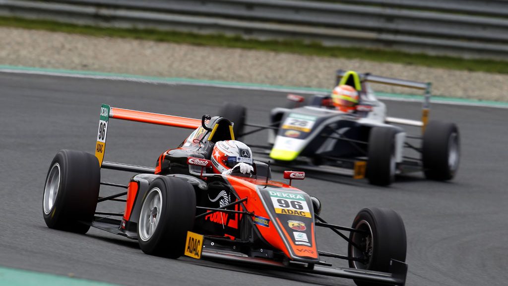 Joey Mawson leading the way aboard his PODIUM-backed Van Amersfoort Racing entry at the Oschersleben circuit